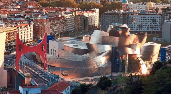 Muzeum sztuki nowoczesnej w Bilbao: historia, wystawy i porady