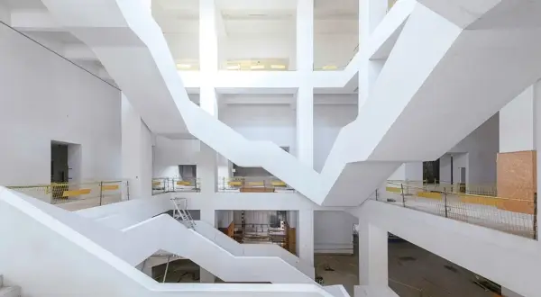 Muzeum sztuki nowoczesnej projekt: odkryj wyjątkową architekturę w Warszawie