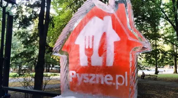 Rzeźba z lodu: Odkryj niezwykłe sztuki i ich zastosowanie na imprezach